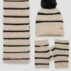 Gestreifter Strickschal Gestreifter Strickschal