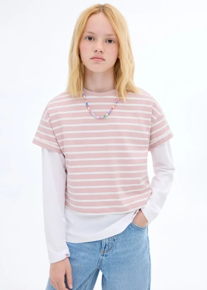 Gestreiftes Kurzarm-T-Shirt Gestreiftes Kurzarm-T-Shirt