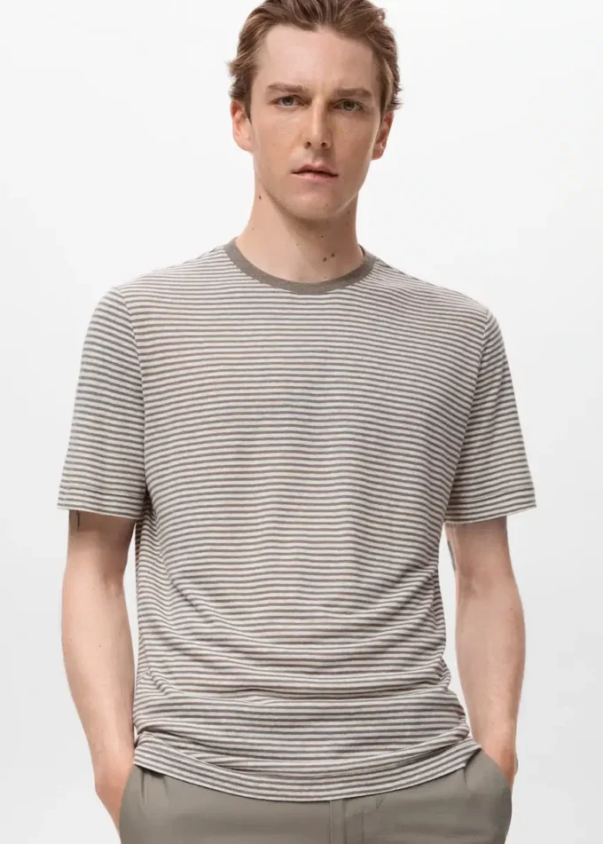 Gestreiftes, schmal geschnittenes Leinen-T-Shirt