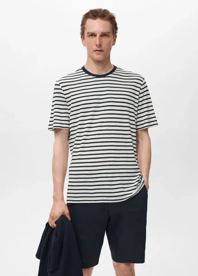Gestreiftes, schmal geschnittenes Leinen-T-Shirt