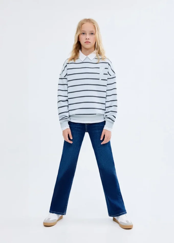 Gestreiftes Sweatshirt mit Stickerei Gestreiftes Sweatshirt mit Stickerei