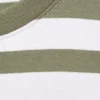 Gestreiftes T-Shirt mit Brusttasche Gestreiftes T-Shirt mit Brusttasche