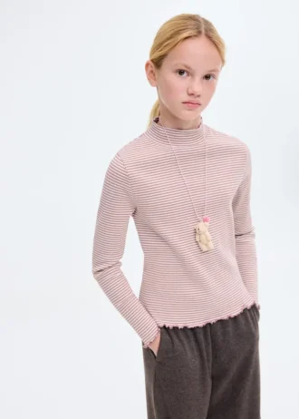 Gestreiftes T-Shirt mit gewelltem Saum