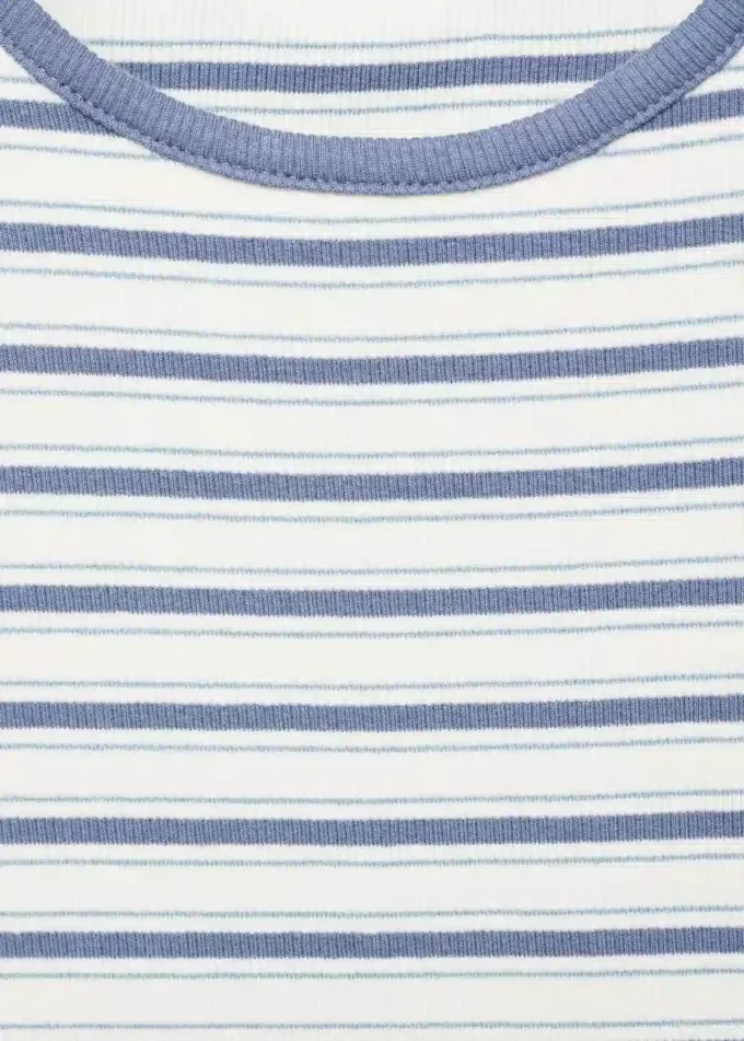 Gestreiftes T-Shirt mit kontrastierendem Kragen Gestreiftes T-Shirt mit kontrastierendem Kragen