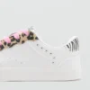 Glitzernde Sneakers mit Leopardenmuster Glitzernde Sneakers mit Leopardenmuster