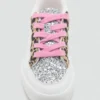 Glitzernde Sneakers mit Leopardenmuster Glitzernde Sneakers mit Leopardenmuster
