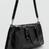 Glänzende Handtasche mit Griffen Glänzende Handtasche mit Griffen