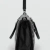 Glänzende Handtasche mit Griffen Glänzende Handtasche mit Griffen