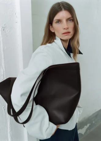 Große Lederschultertasche