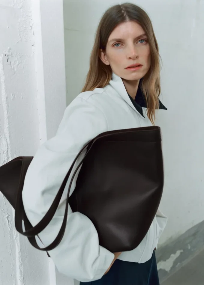 Große Lederschultertasche Große Lederschultertasche