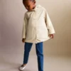 Gummierte Barnjacke mit Kapuze Gummierte Barnjacke mit Kapuze