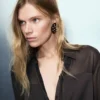 Halbtransparente Bluse mit Aufnähern