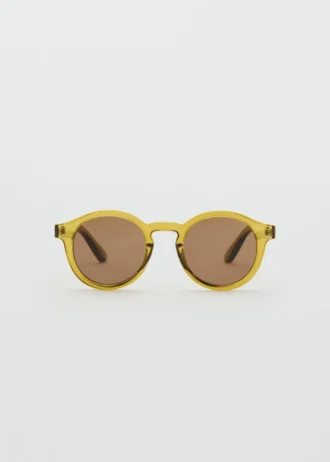 Halbtransparente Sonnenbrille
