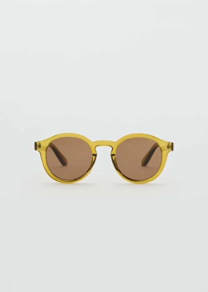 Halbtransparente Sonnenbrille Halbtransparente Sonnenbrille
