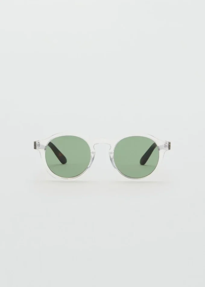 Halbtransparente Sonnenbrille Halbtransparente Sonnenbrille