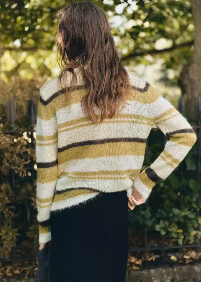 Halbtransparenter Alpaka-Pullover