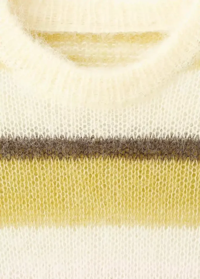 Halbtransparenter Alpaka-Pullover