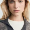 Halbtransparenter Rollkragenpullover