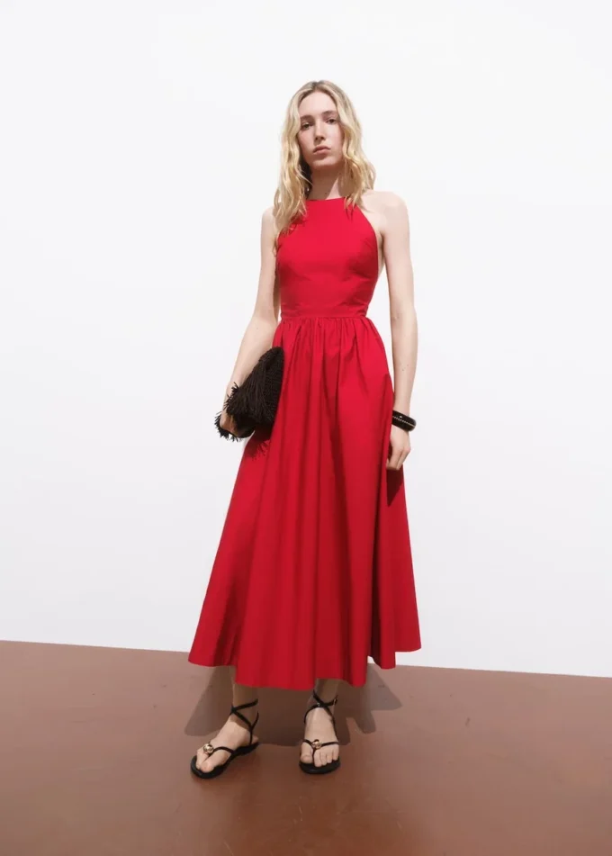 Halterkleid mit gekreuztem Rücken