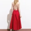 Halterkleid mit gekreuztem Rücken