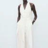 Halterneck-Jumpsuit mit Gürtel