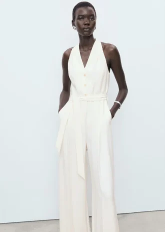 Halterneck-Jumpsuit mit Gürtel