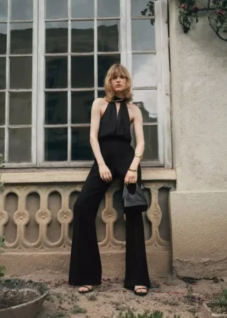 Halterneck-Jumpsuit mit Schal