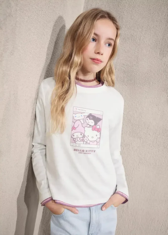 Hello Kitty T-Shirt Hello Kitty T-Shirt