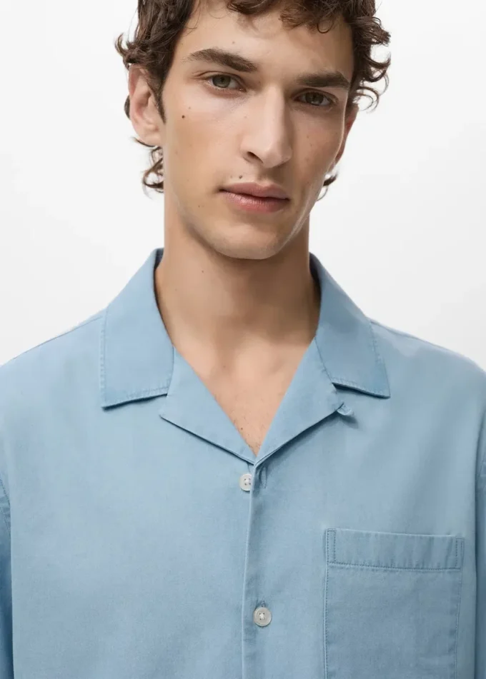 Hemd aus 100 % Baumwoll-Denim Hemd aus 100 % Baumwoll-Denim