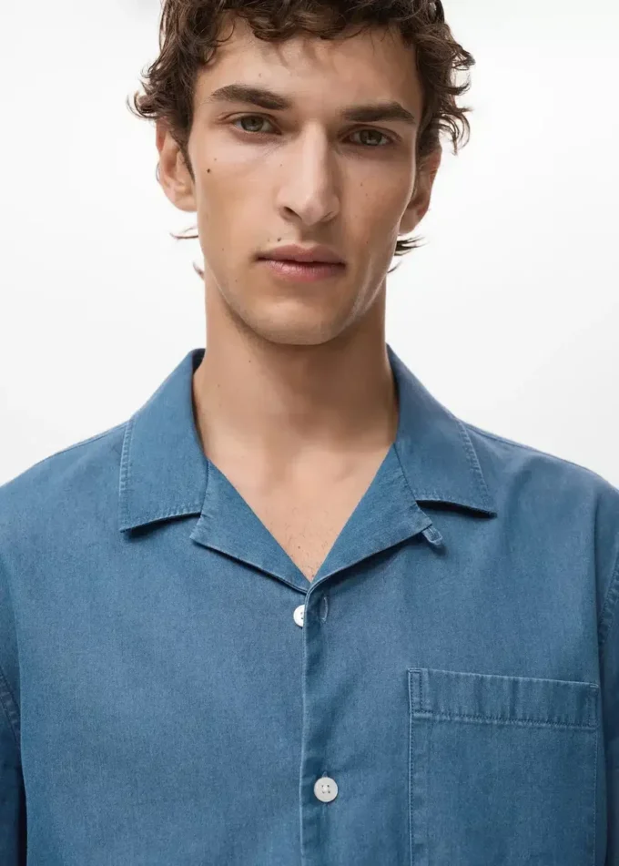 Hemd aus 100 % Baumwoll-Denim Hemd aus 100 % Baumwoll-Denim