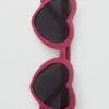 Herzförmige Sonnenbrille