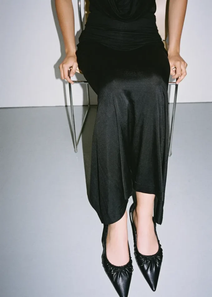 High-Heels mit geraffter Schleife High-Heels mit geraffter Schleife