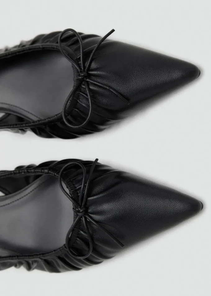 High-Heels mit geraffter Schleife High-Heels mit geraffter Schleife