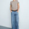 Hoch taillierte Jeans mit weitem Bein