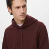 Hoodie in regulärer Passform Hoodie in regulärer Passform