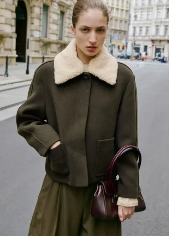 Jacke aus Wollmischgewebe mit abnehmbarem Kragen