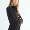 Jacke mit Stehkragen und Schmuckknöpfen Jacke mit Stehkragen und Schmuckknöpfen