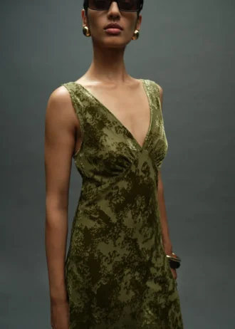 Jacquard-Kleid mit V-Ausschnitt