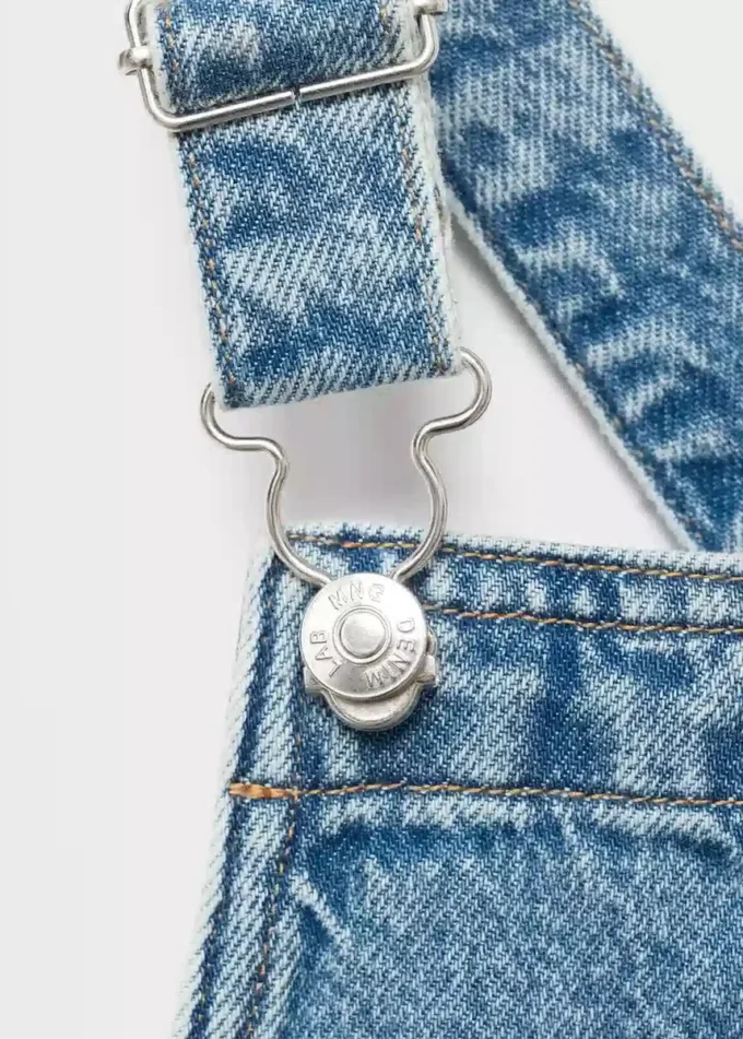 Jeans-Latzhose mit Sternen Jeans-Latzhose mit Sternen