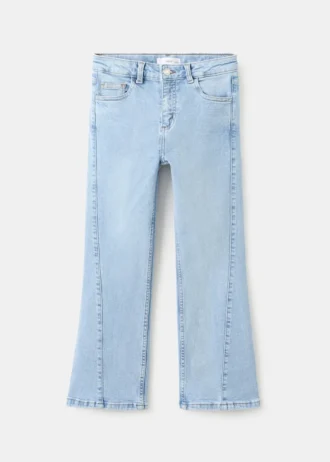 Jeans mit dekorativen Nähten und ausgestelltem Bein