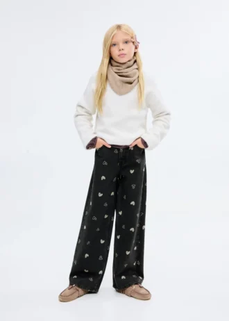 Jeans mit gesticktem Herz