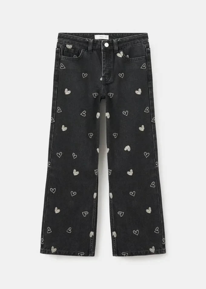 Jeans mit gesticktem Herz Jeans mit gesticktem Herz