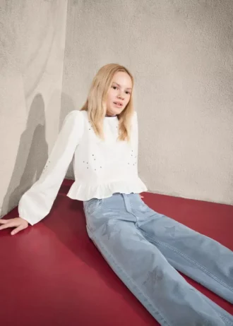 Jeans mit glitzernden Sternen