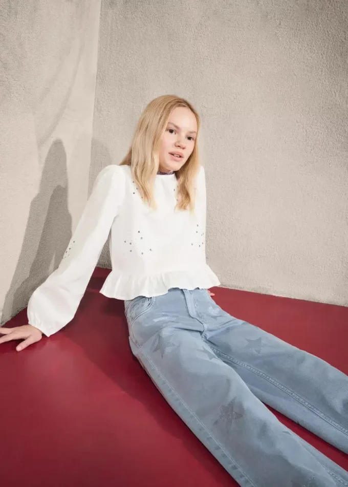 Jeans mit glitzernden Sternen Jeans mit glitzernden Sternen