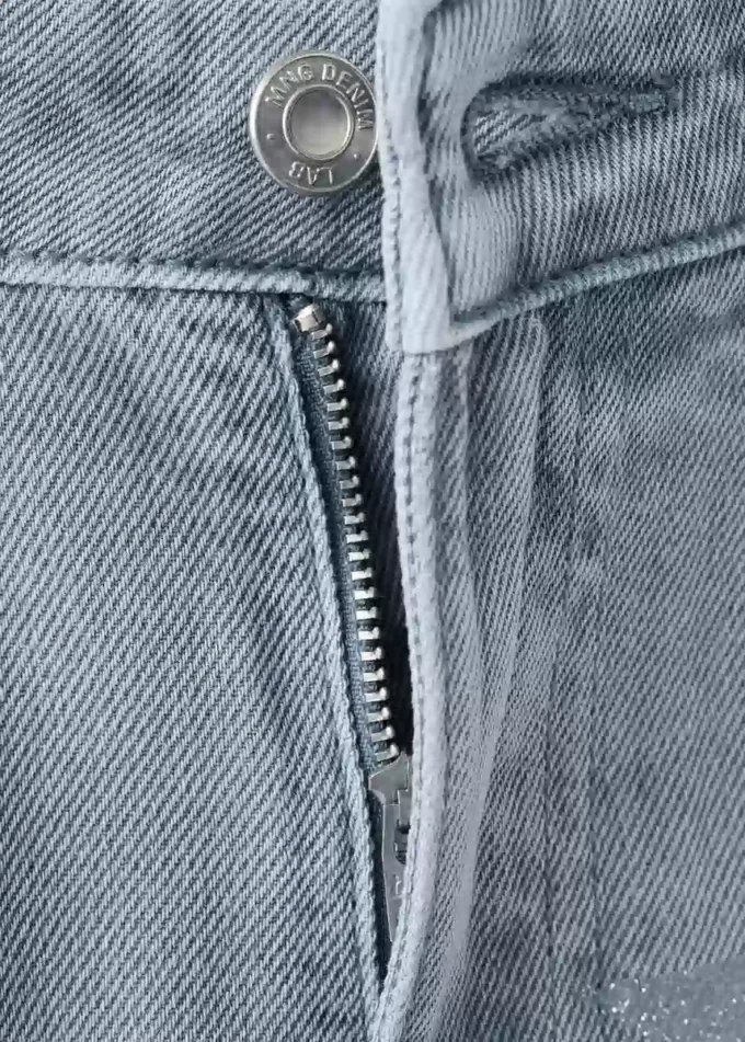 Jeans mit glitzernden Sternen Jeans mit glitzernden Sternen