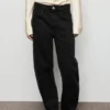 Jeans mit hoher Taille und geradem Schnitt Jeans mit hoher Taille und geradem Schnitt