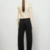 Jeans mit hoher Taille und geradem Schnitt Jeans mit hoher Taille und geradem Schnitt