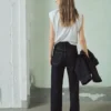Jeans mit hoher Taille und geradem Schnitt Jeans mit hoher Taille und geradem Schnitt