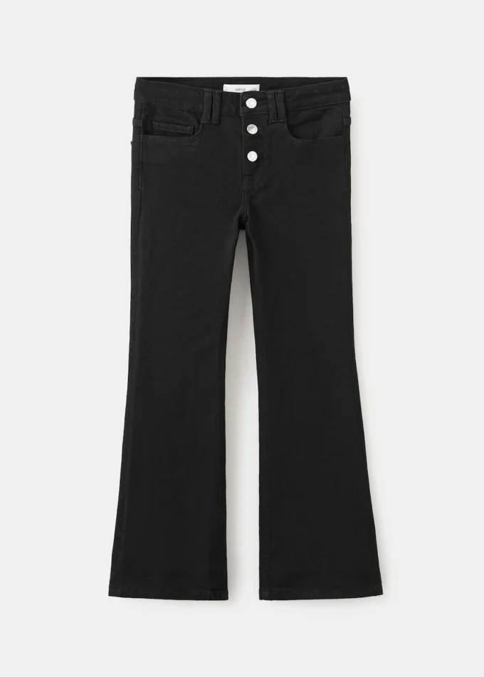 Jeans mit Knöpfen