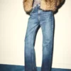 Jeans mit niedriger Leibhöhe und ausgestelltem Bein
